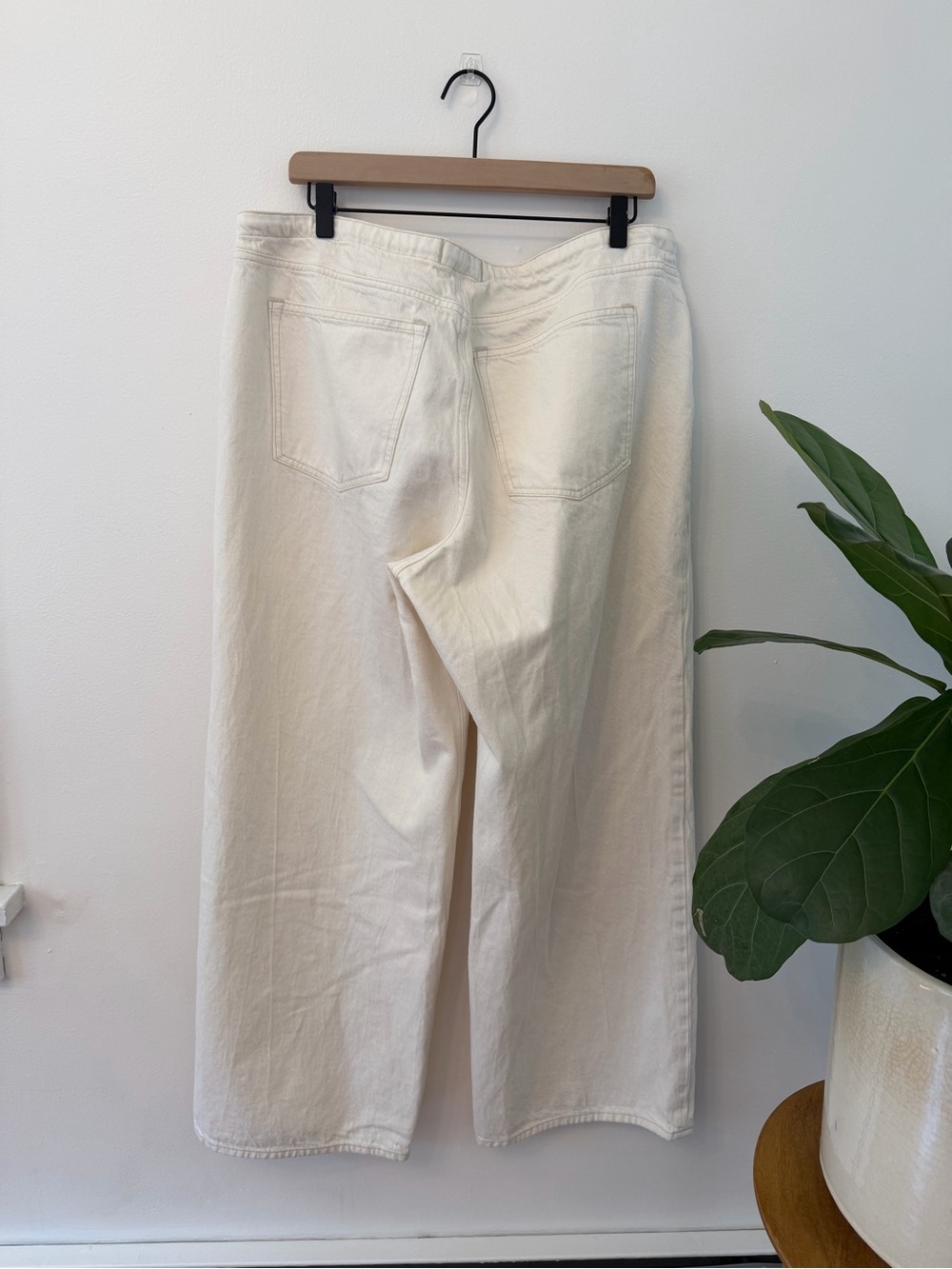 Ultra Loose Low Rise Jeans - Picture 4 of 8